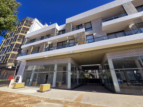Venta: Departamento - 2 Dormitorios 2 Baños - Centro - Pileta Y Cochera - Villa Carlos Paz