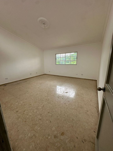 Casa En Alquiler En La Castellana, Santo Domingo D.n.