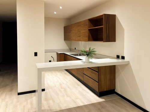 Oportunidad Casa En Venta En Cancun 4 Recamaras, Una En Pb. Cto De Servicio Con Baño