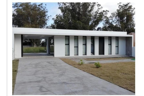 Imagen 4 de 4 de Venta De Casa De 2 Amb.