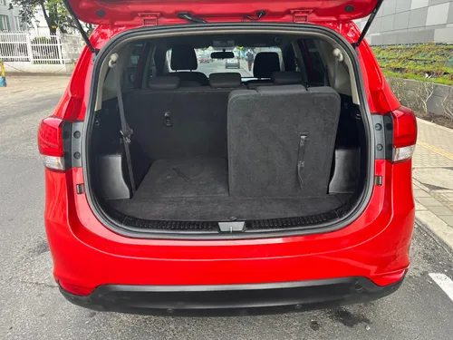 Kia Carens 2.0 Suv Ex