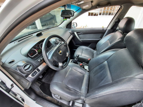 Aveo Emotion