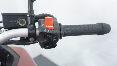 Imagen 10 de 24 de Voge 650 Dsx Moto Touring Con Baules De Regalo 2023