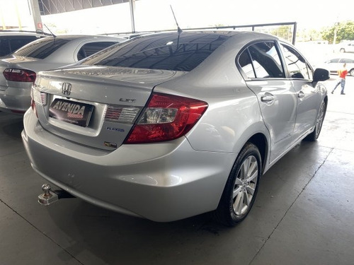 Imagem 3 de 10 de Civic 1.8 Lxs 16v Flex 4p Automático