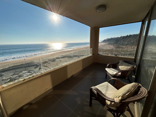 Vende Departamento 3 Dorm. 2 Baños, Primera Linea De Playa.
