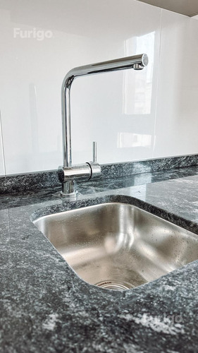 Venta Monoambiente Con Balcón Zona Rio