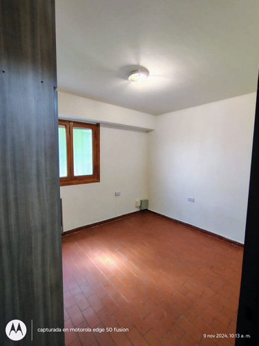 Casa + Departamento + 2 Cocheras