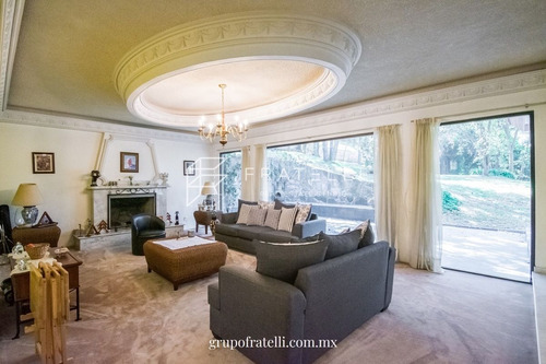 Casa En Venta En Hacienda De Valle Escondido