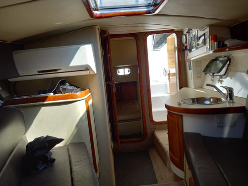 Crucero 31 Pies Motor Volvo Camarote Baño Cocina