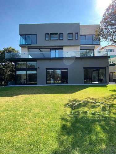 Espectacular Residencia Casa En Venta En Prado Largo