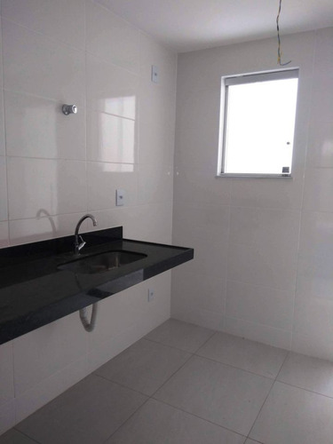 Área Privativa Bairro Céu Azul. Próximo A Avenida Comercial. 2 Quartos E Churrasqueira - 2440