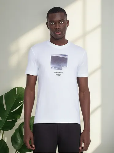 Polera Diffused Graphic Blanco Calvin Klein