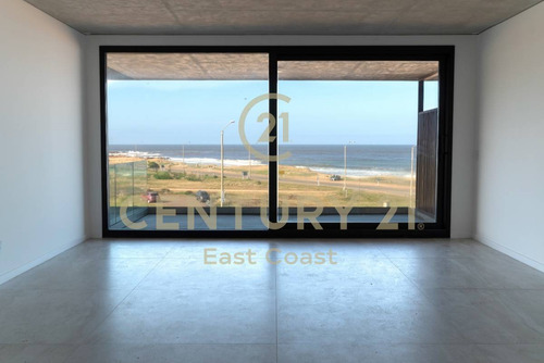 Excelente Residencia En Aldeana.