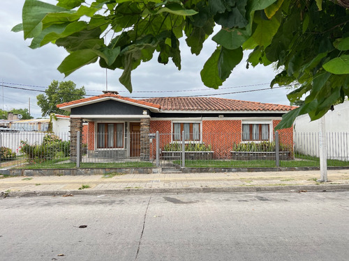 Dueño Vende Casa En Pando Zona Centro