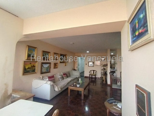 #*25-19622 Amplio Apartamento En Venta En La Urbanizacion El Parque Este De Barquisimeto, Lara. Adelaida Armeya