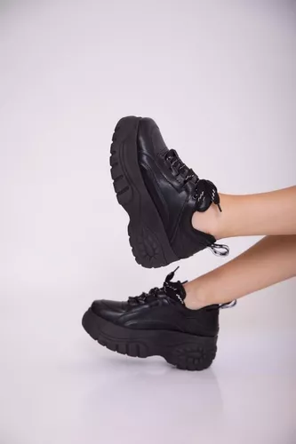 Zapatillas negras de mujer