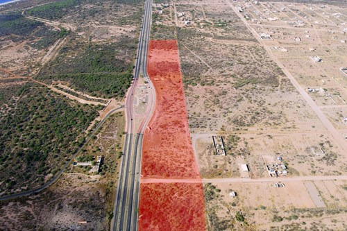Terreno De 1 Hectárea Sobre El Blv Tetakawi Con Vista Parcial Al Mar