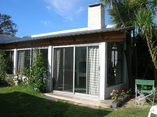 Casa En Brava, 3 Dormitorios *- Ref: 28750