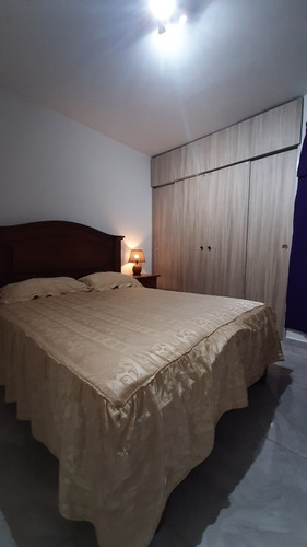 Imagen 2 de 6 de Alquiler Moderno Townhouse Totalmente Equipado