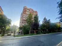 Comprar Amplio Departamento De 4d Más Servicios Y Estar Familiar