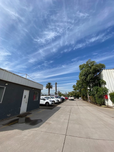 Arriendo De Bodega 541,75 M2 Camino Los Pinos, San Bernardo