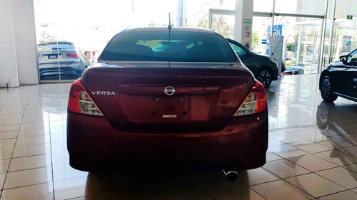 Imagen 3 de 8 de Nissan - Versa 2019