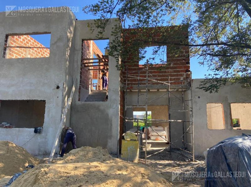 Imagen 2 de 14 de Venta - Casa - Santa Guadalupe