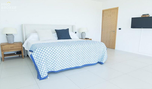 Imagen 10 de 19 de Departamento En Venta. 4 Dormitorios. Playa Brava. Primera Linea. Tiburon Terrazas Oceano. - Punta Del Este Brava