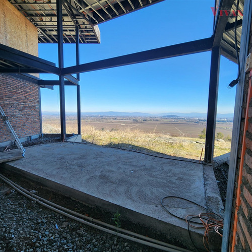 Casa En Construccion De 5 Dorm. En Curicó