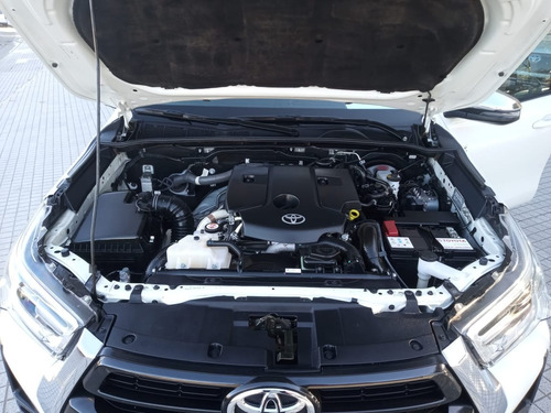 Toyota Hilux Pick-Up 2.8 Cd Srv 204Cv 4X4