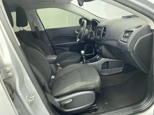 Jeep Compass 2.4 Sport 4x2