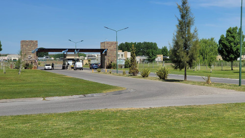 Terreno En Bº Privado Los Canales De Plottier