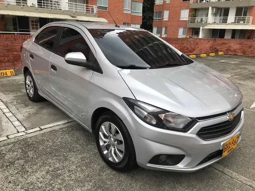 Chevrolet Onix LT 1.4 mecánico