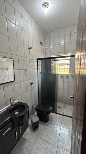 Casa 4 Quartos 2 Banheiros 250m2