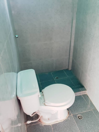 Imagen 4 de 9 de Casa Vía Rubio A 5 Minuto Del Mirador