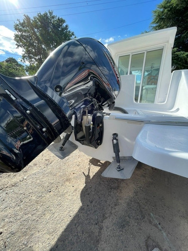 Imagen 4 de 11 de Fisher Cabin 710 2022 0hs Mercury 150 Hp **permuto**