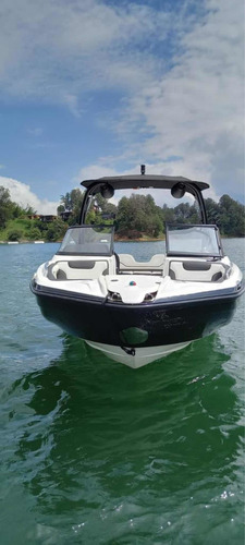 Imagen 4 de 10 de Bote Lancha Yate Yamaha Ar210