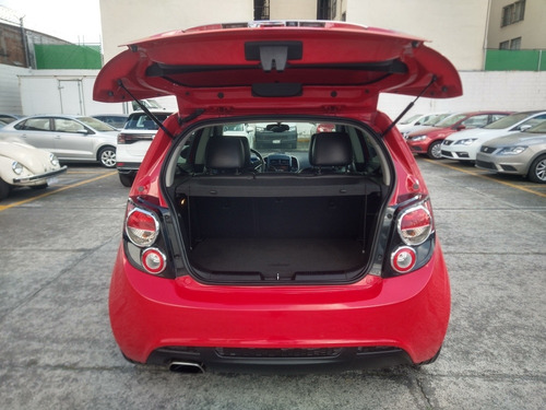 Imagen 4 de 11 de Chevrolet Sonic 2016 1.4 Rs Mt