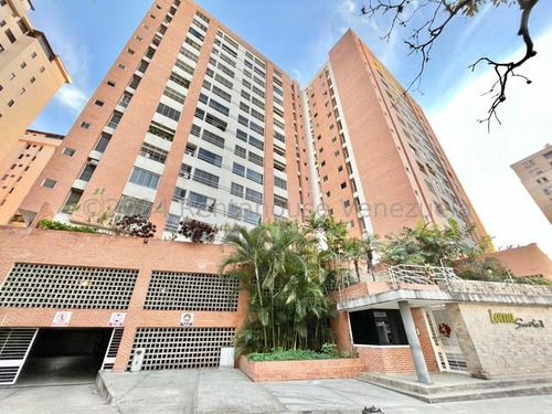 Apartamento En Venta En Lomas Del Avila. Yr