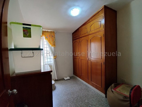 Casa En Venta Urb Corinsa, Cagua 24-28122 Hc