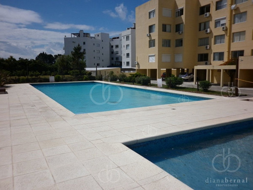 Imagen 22 de 26 de Apartamento De 3 Dormitorios A La Venta En Pinares