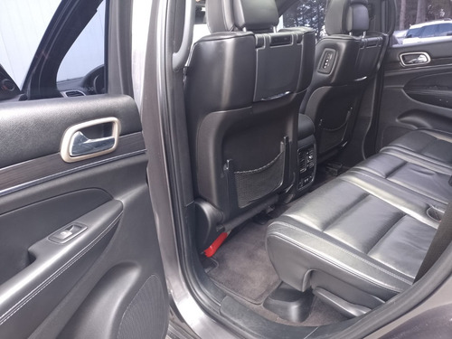 Imagen 16 de 16 de Jeep Grand Cherokee Overland Taraborelli Usados Bariloche /
