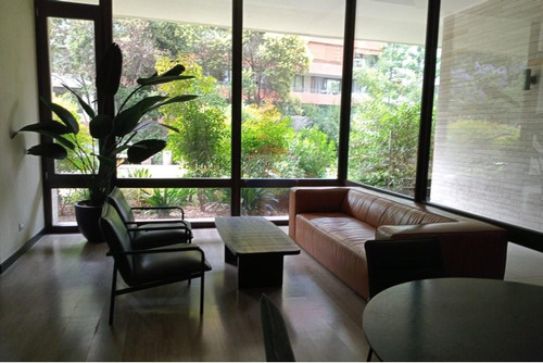 Venta De Moderno Departamento En Las Condes 2 D.