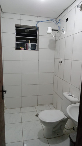 Imovel Com 4 Casas De 3 Cômodos Banheiro Quintal E Garagem