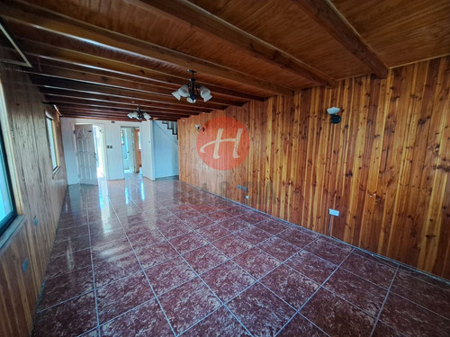 Casa En Venta De 4 Dorm. En Temuco