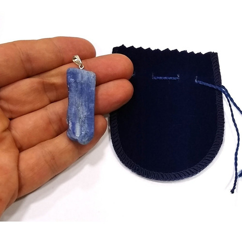 Imagem 2 de 3 de Pingente De Cianita Azul Espada São Miguel 3cm Para Proteção