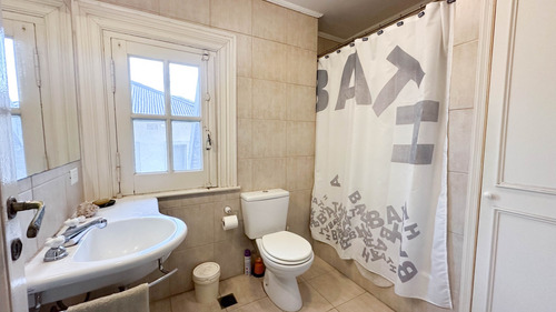 Venta Casa 7 Ambientes Estilo Alemán Pileta Martínez