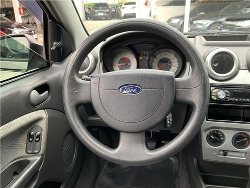 Ford Fiesta 1.6 Mpi Class Sedan 8v Flex 4p Manual