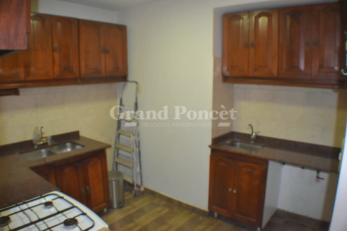Departamento 4 Ambientes Con Balcon Y Cochera