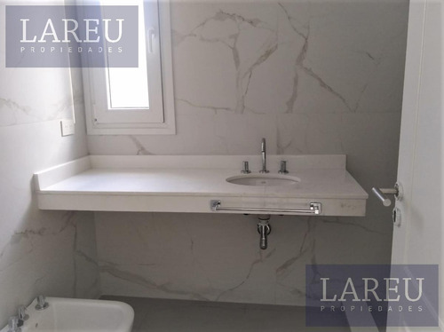 Imagen 7 de 17 de Casa En Venta - Santa Elena, Pilar Del Este